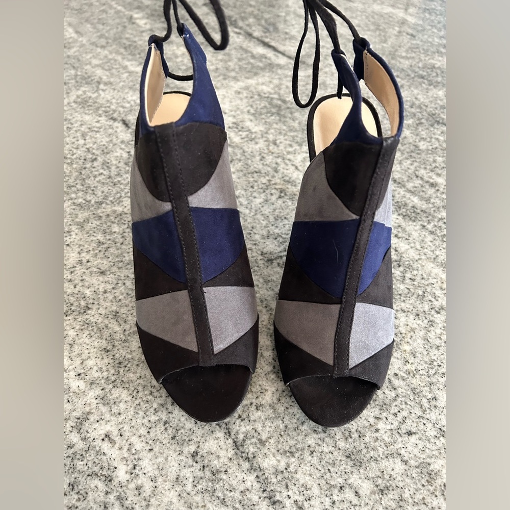 Nine West suede heels size 6 1/2